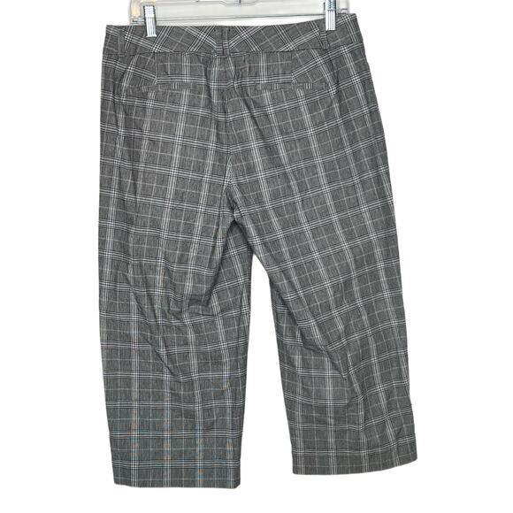 Dockers Mid Rise Curvy Grey Black White Plaid Casual Capri Pants Size 10 - Picture 4 of 8